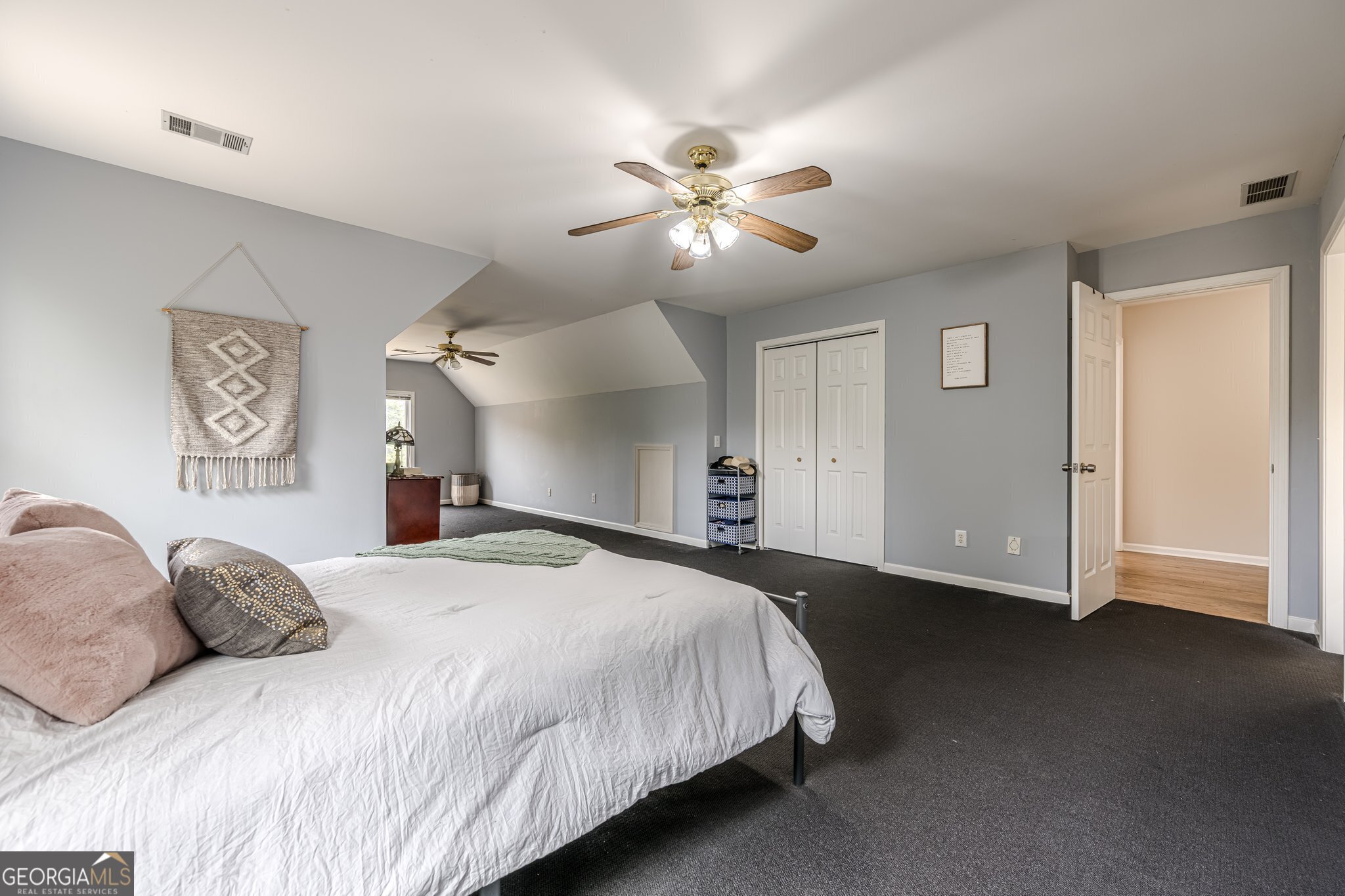 Cumming, Georgia 30040, United States, 5 Bedrooms Bedrooms, ,5 BathroomsBathrooms,Residential,Pending,102972