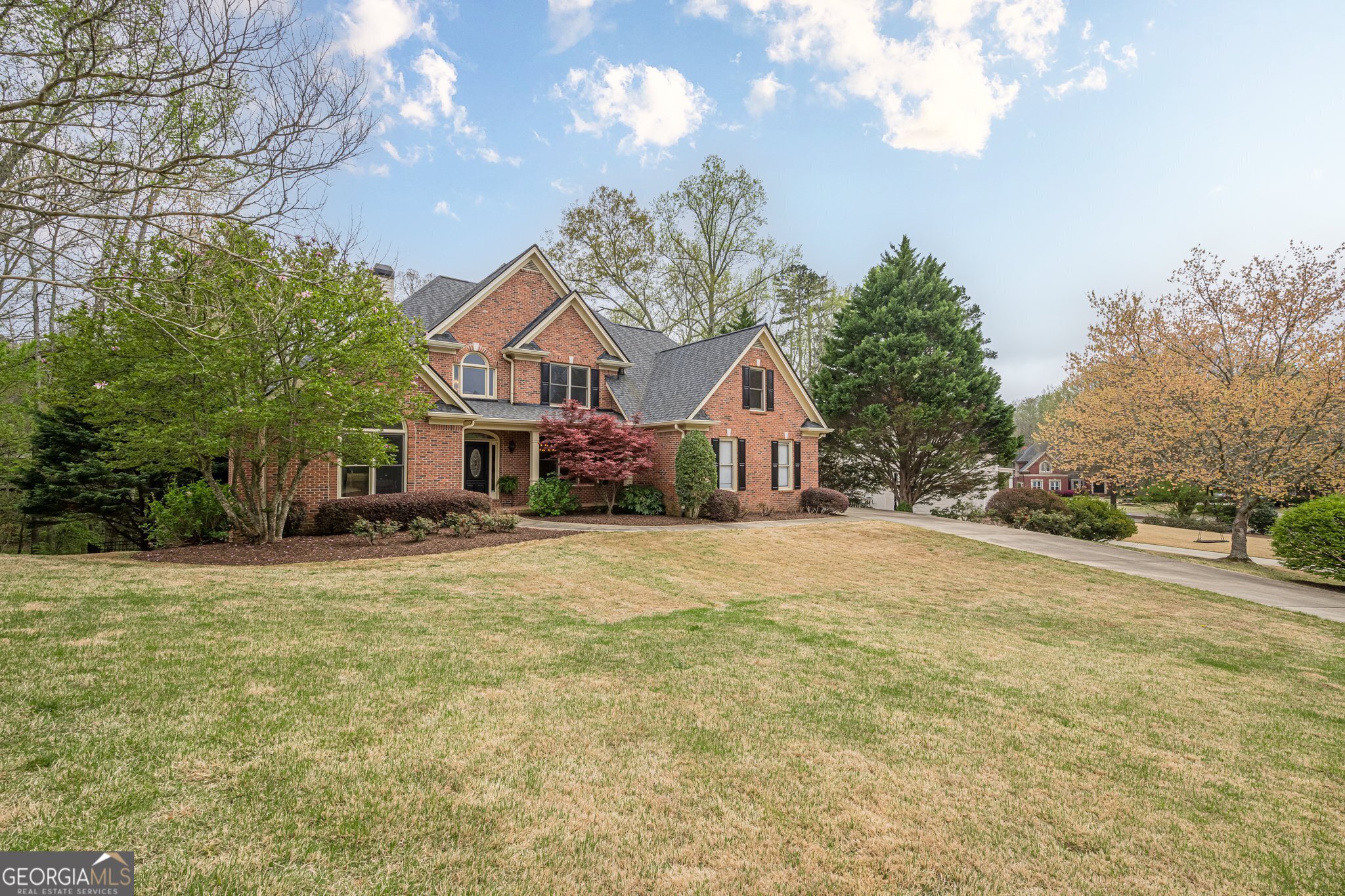 Cumming, Georgia 30040, United States, 5 Bedrooms Bedrooms, ,5 BathroomsBathrooms,Residential,Pending,102972