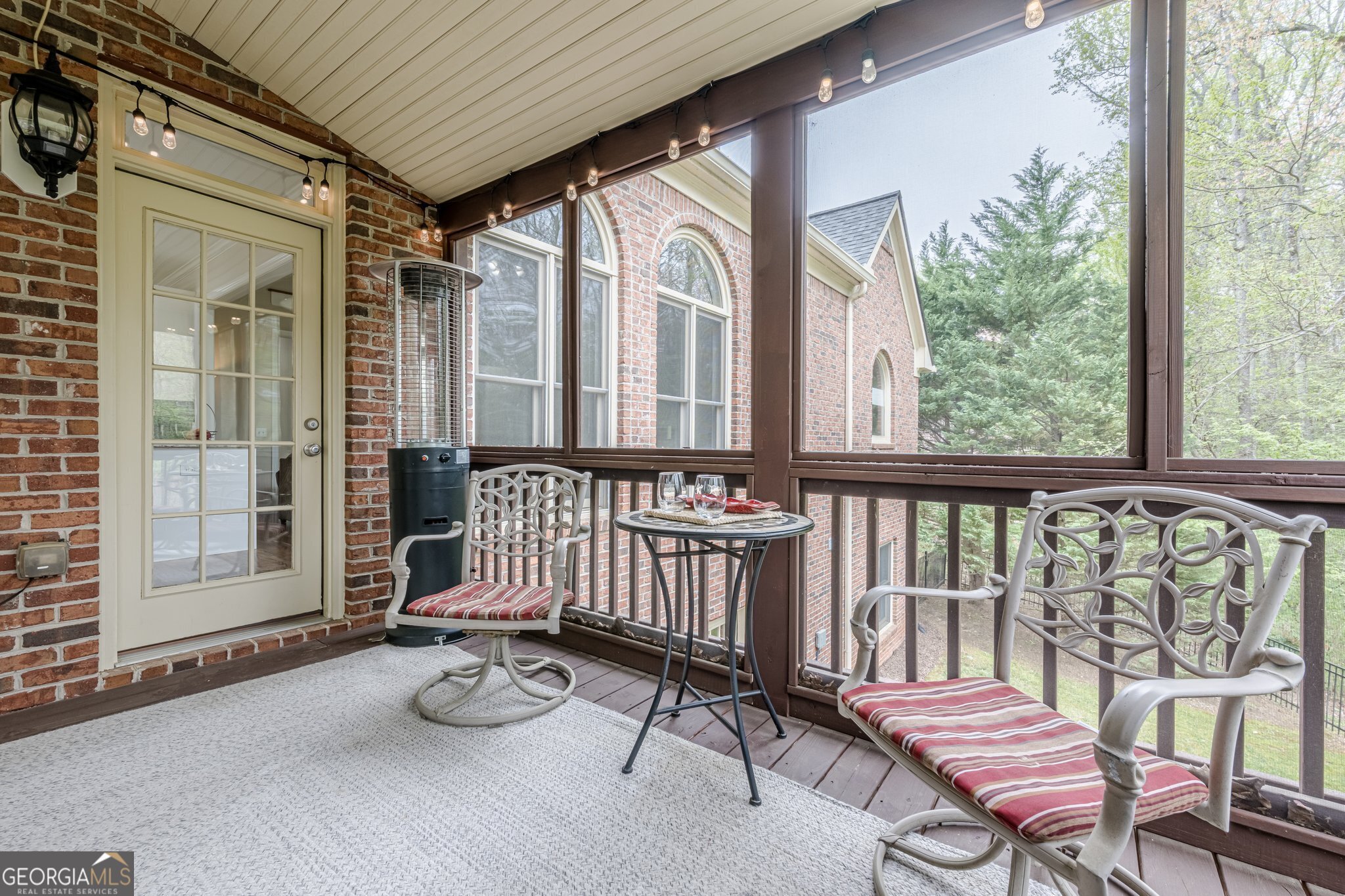 Cumming, Georgia 30040, United States, 5 Bedrooms Bedrooms, ,5 BathroomsBathrooms,Residential,Pending,102972