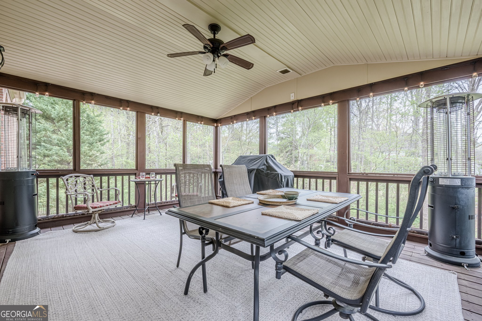 Cumming, Georgia 30040, United States, 5 Bedrooms Bedrooms, ,5 BathroomsBathrooms,Residential,Pending,102972