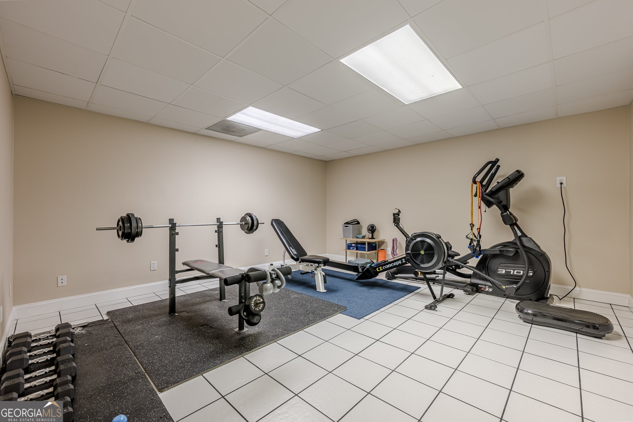 Cumming, Georgia 30040, United States, 5 Bedrooms Bedrooms, ,5 BathroomsBathrooms,Residential,Pending,102972