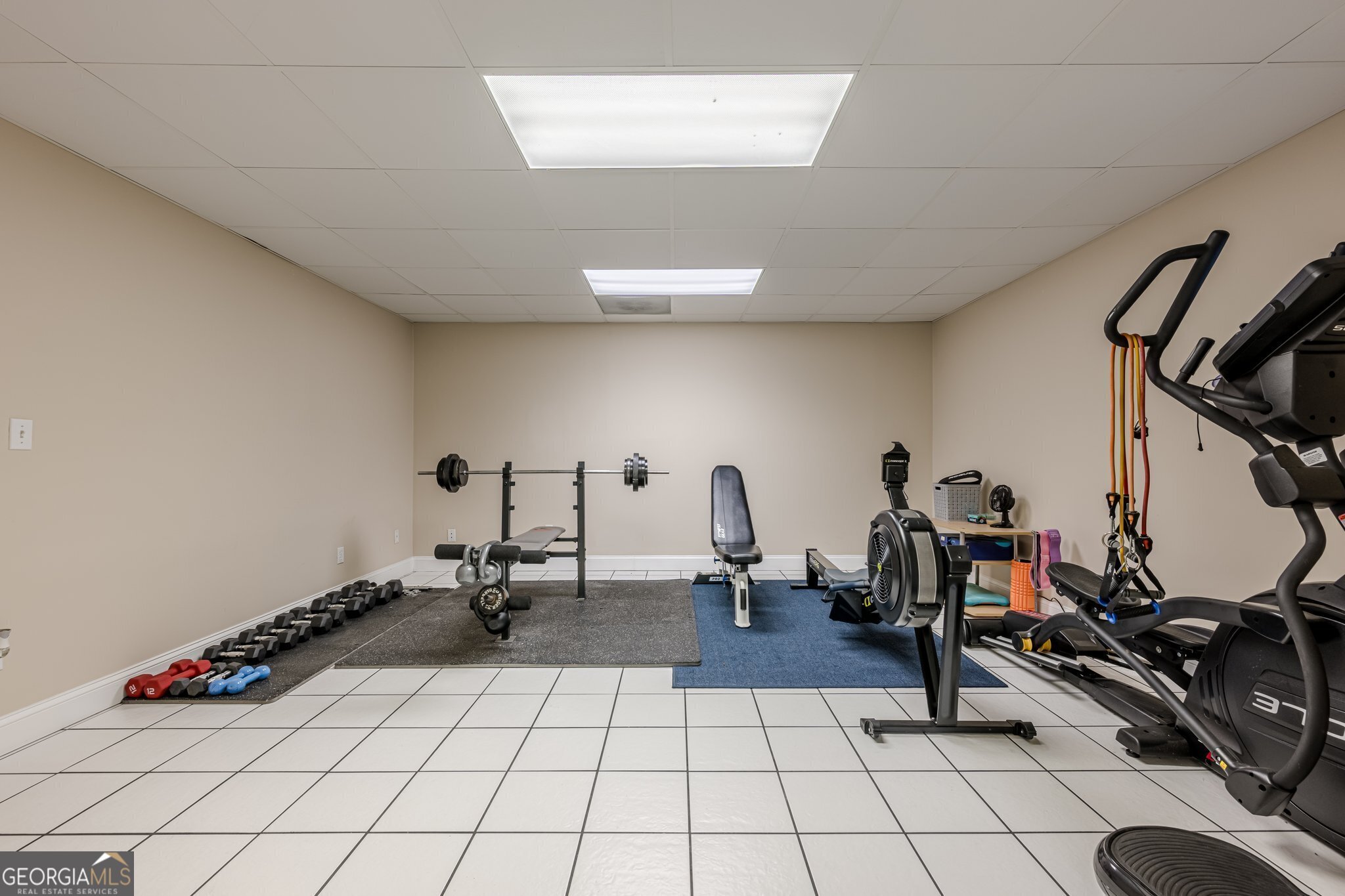 Cumming, Georgia 30040, United States, 5 Bedrooms Bedrooms, ,5 BathroomsBathrooms,Residential,Pending,102972