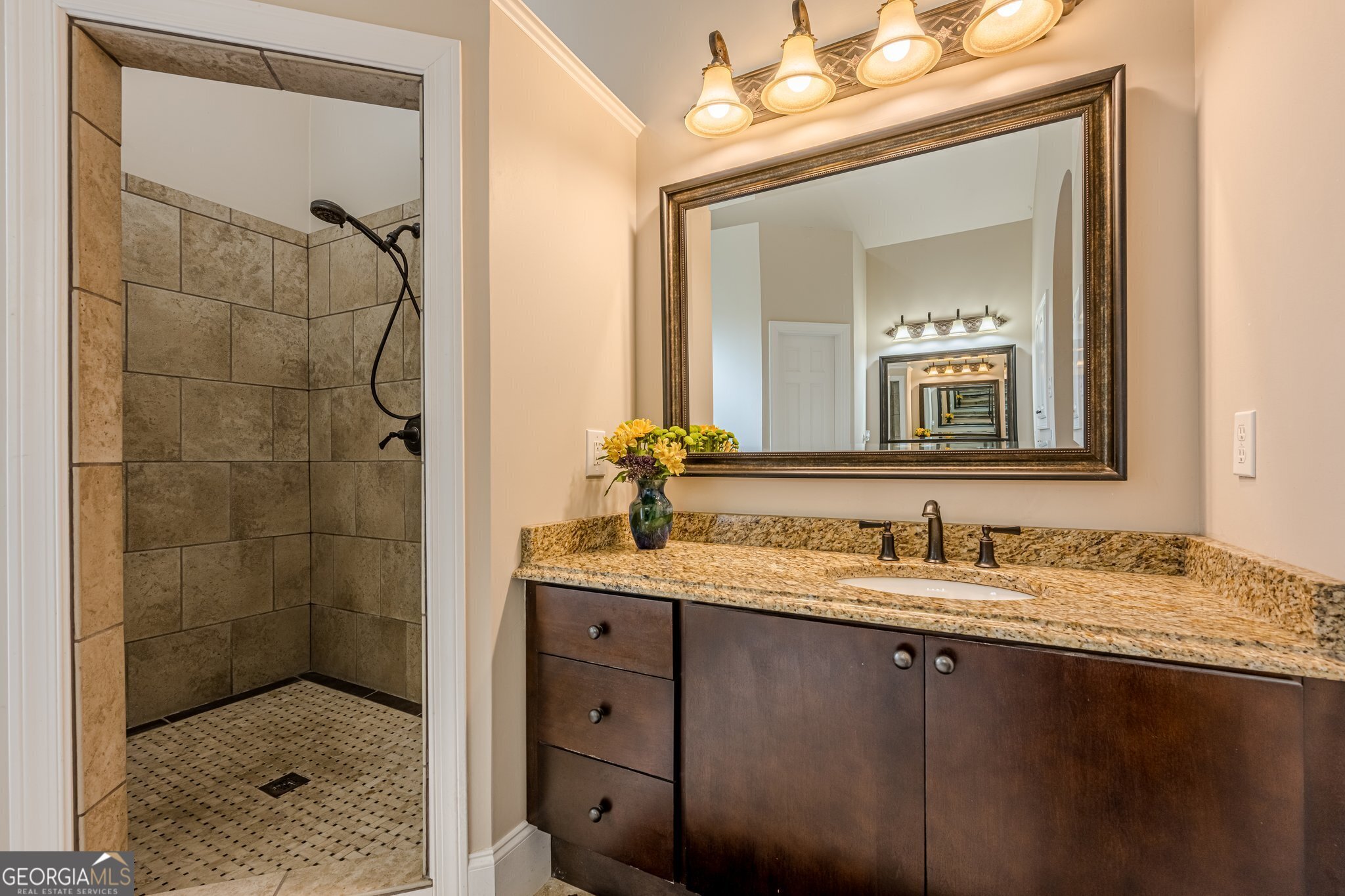 Cumming, Georgia 30040, United States, 5 Bedrooms Bedrooms, ,5 BathroomsBathrooms,Residential,Pending,102972