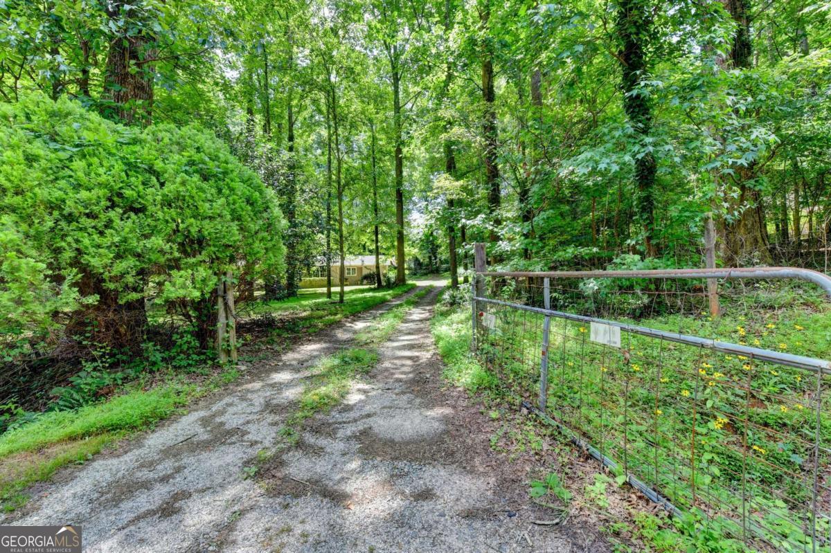 Photo 1 of 34 — 4690 Sewell DR, Cumming, GA 30028