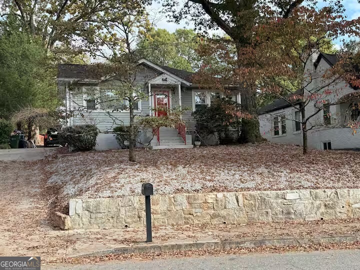 Welcome to this beautiful remodeled home in the center of it all. Home comes fully furnished with all appliances and everything you need. Just bring your toothbrush and clothes! A walkable commercial district along flat shoals and Glenwood avenues. Also less than 2 miles to Edgewood Retail district and Little Five Points. The home features 3 bedrooms and 2 full baths. The home has a remodeled kitchen and laundry room. If you prefer the home not furnished then the rent will be $3500.00 per month.