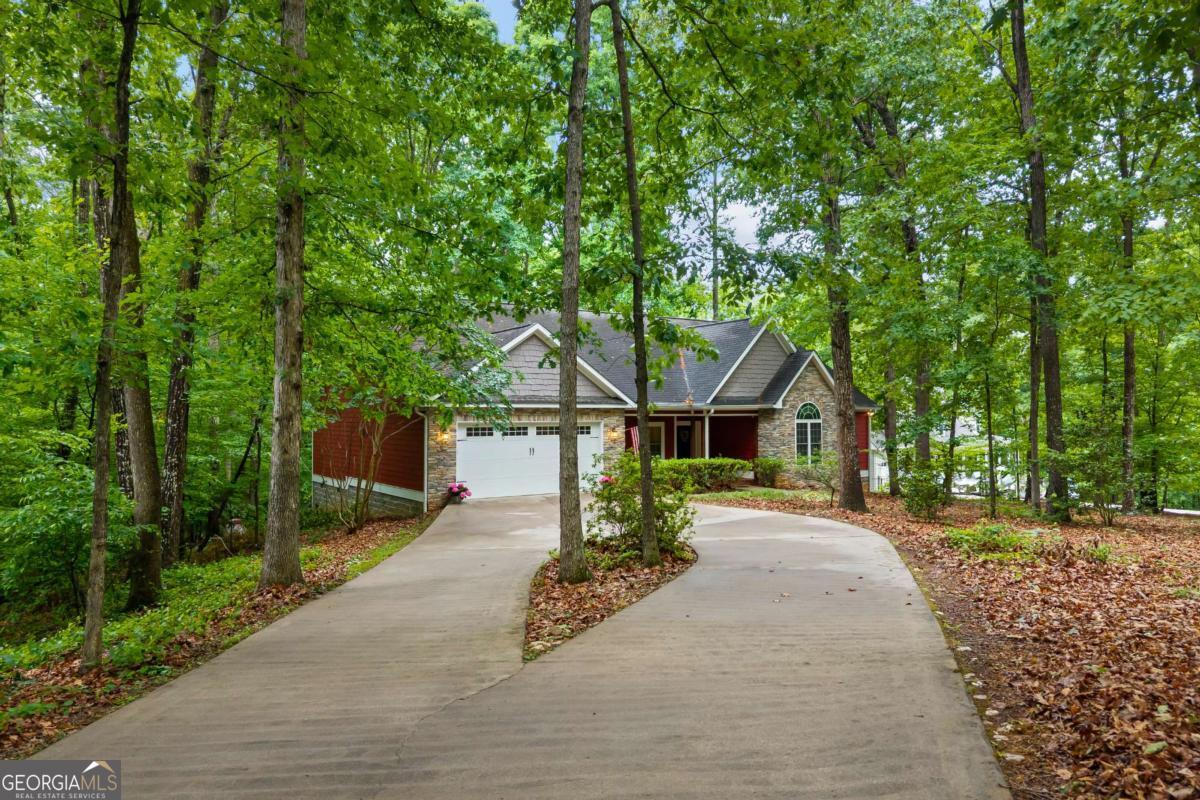 45 Highland Shoals CT