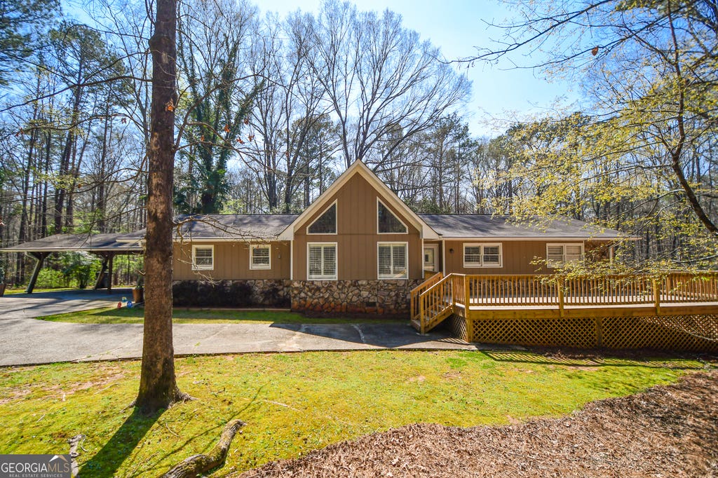 Photo of 320 Sherwood Road, Fayetteville, GA 30215 (MLS # 10825793)