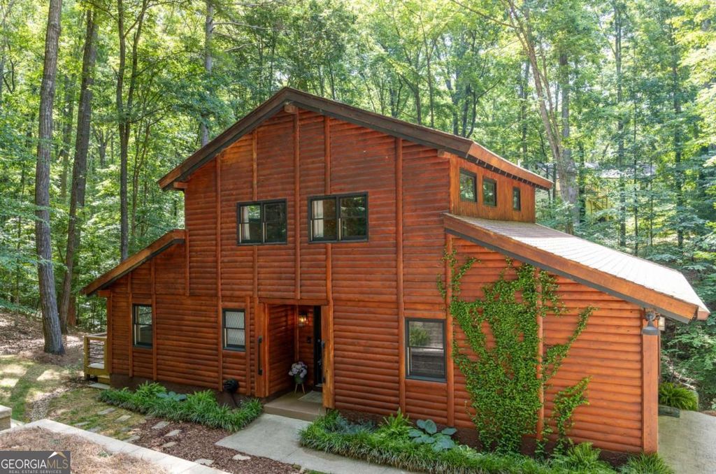 Photo of 621 Spring Bluff Court SW, Marietta, GA 30064 (MLS # 10769581)