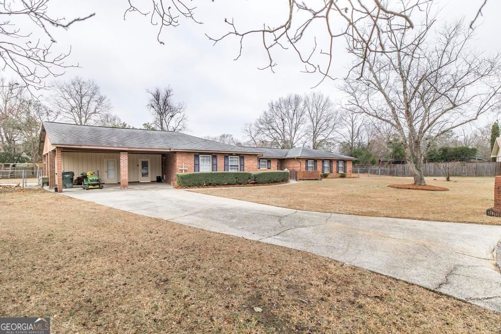 Photo of 110 Mitchell Court, Warner Robins, GA 31093 (MLS # 10687000)