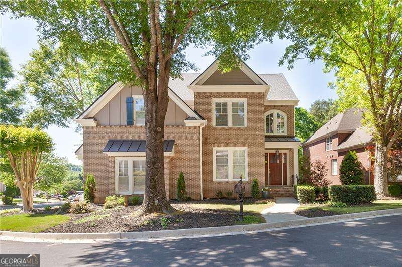 936 Wescott LN NE