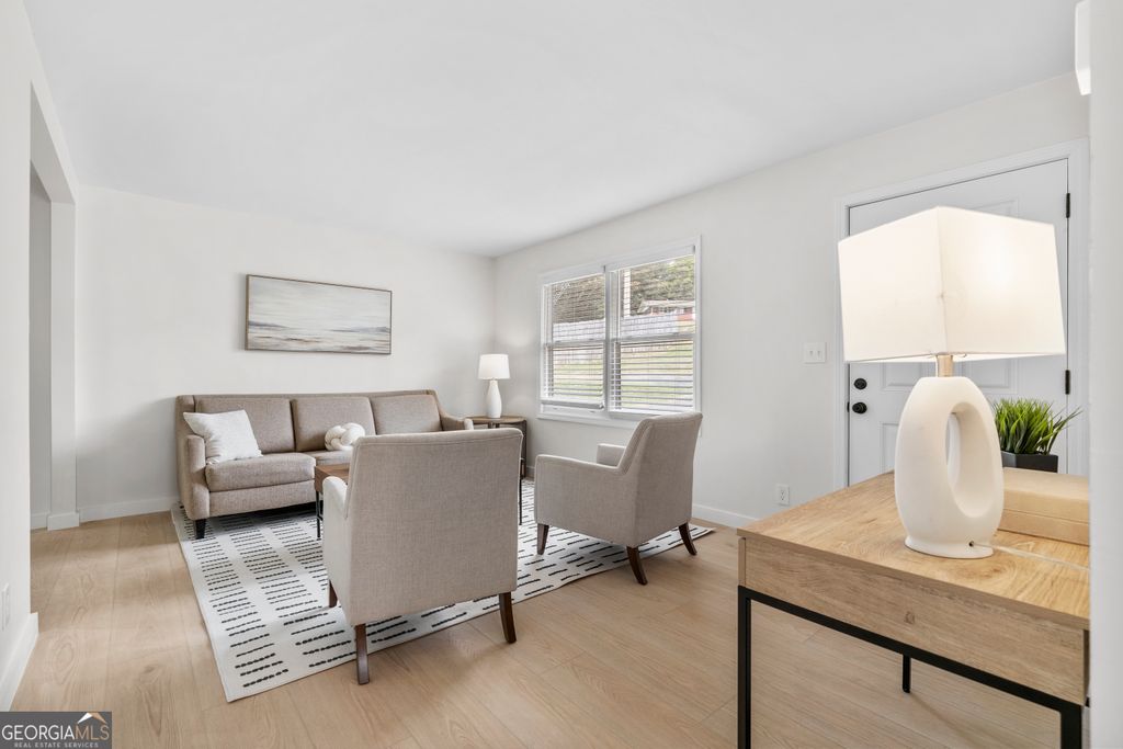 Photo of 16 Barnesdale Way NE, Rome, GA 30161 (MLS # 10671095)