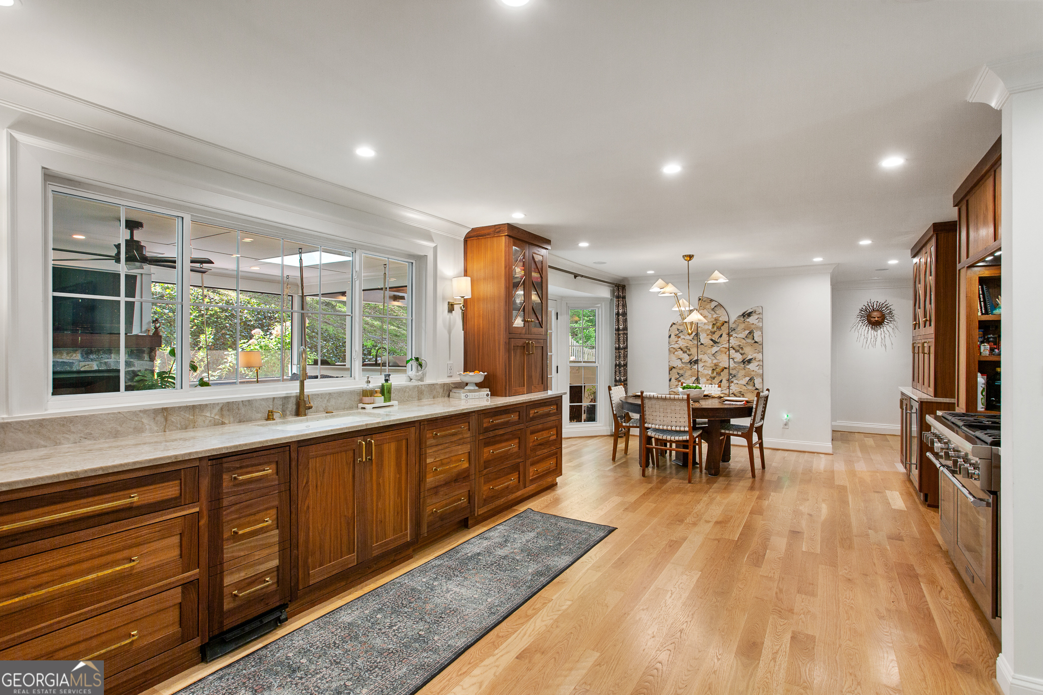 Smyrna, Georgia 30082, United States, 6 Bedrooms Bedrooms, ,5 BathroomsBathrooms,Residential,Active,118508