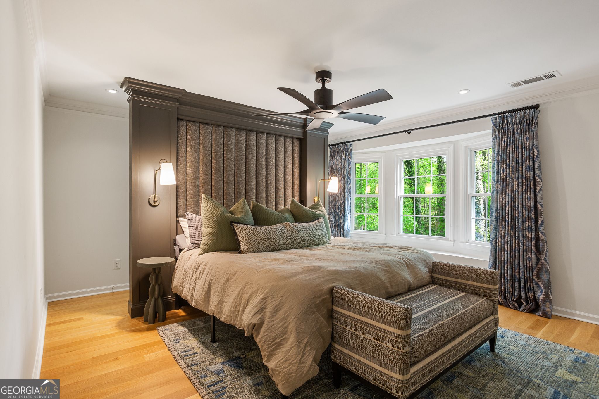 Smyrna, Georgia 30082, United States, 6 Bedrooms Bedrooms, ,5 BathroomsBathrooms,Residential,Active,118508