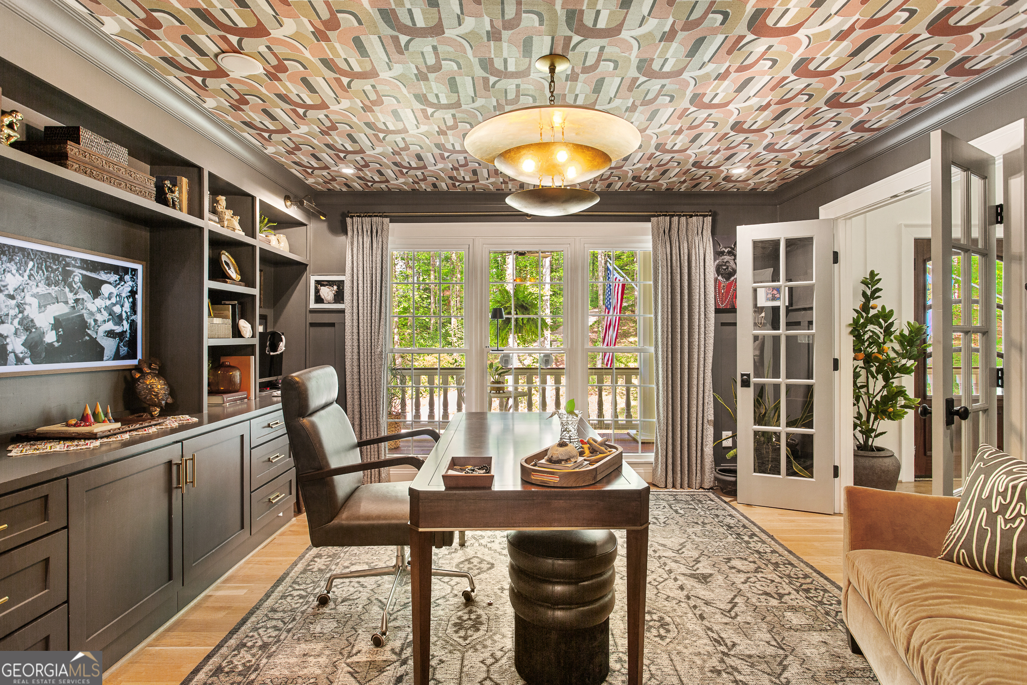 Smyrna, Georgia 30082, United States, 6 Bedrooms Bedrooms, ,5 BathroomsBathrooms,Residential,Active,118508