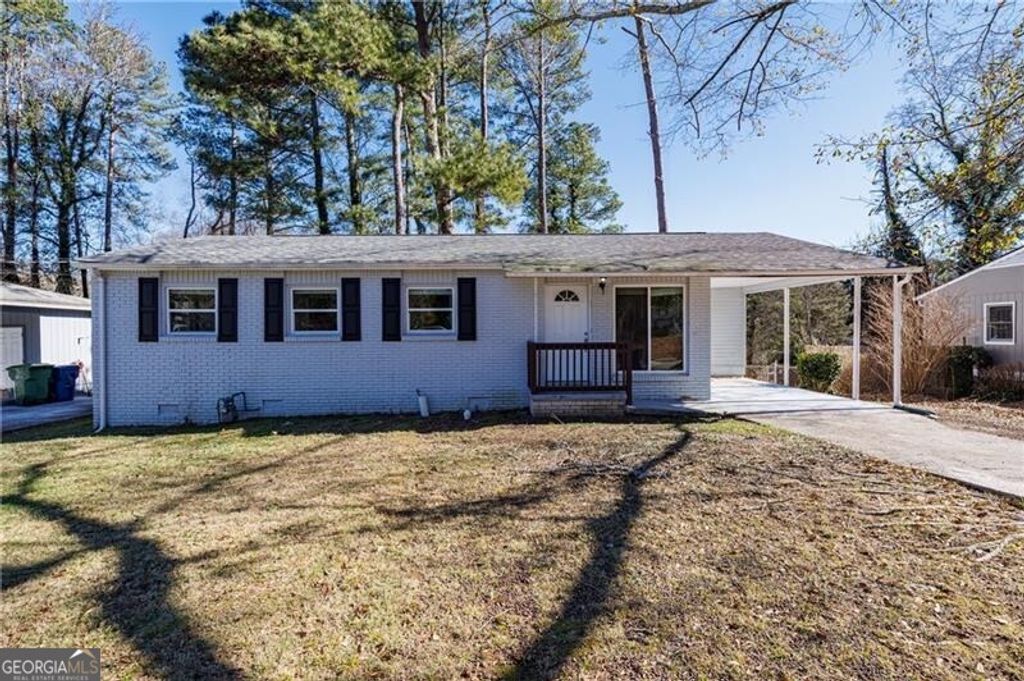 Photo of 779 Amber Place NW, Atlanta, GA 30331 (MLS # 10673067)