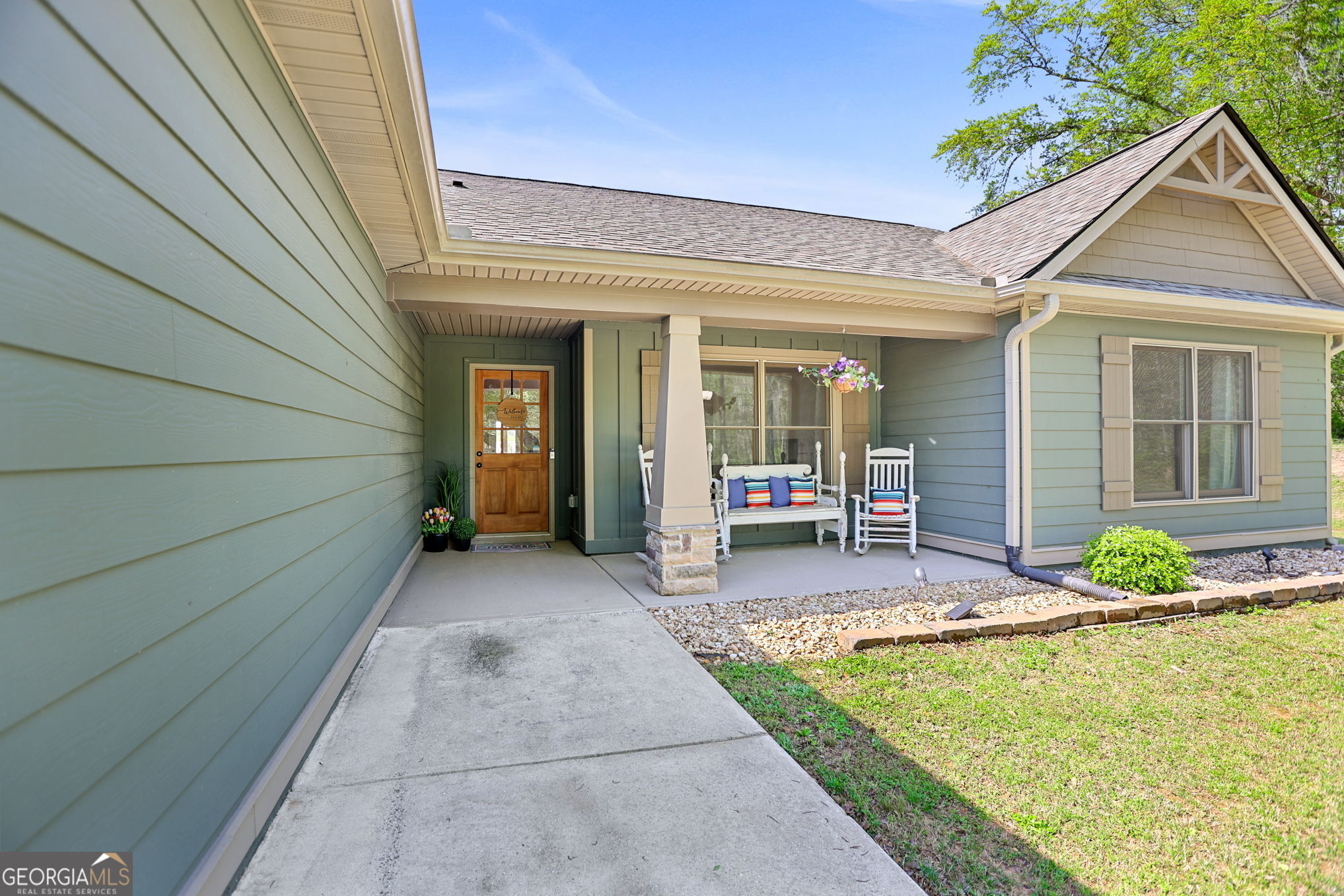 75 Flagstone DR