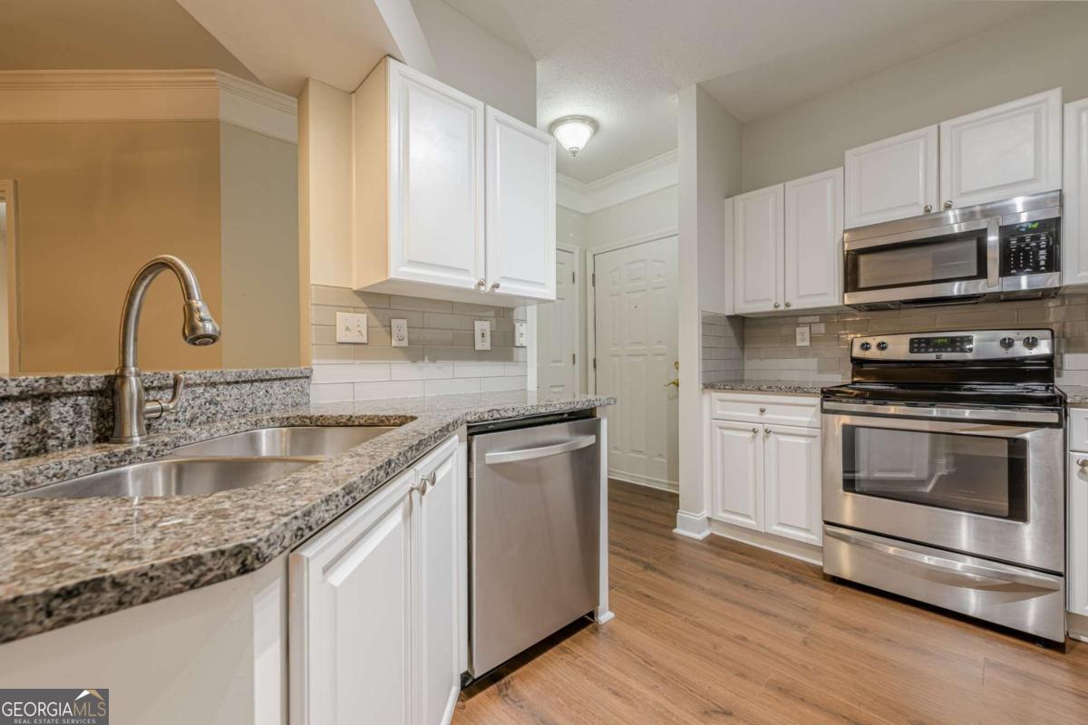 422 Pembrooke CIR 422