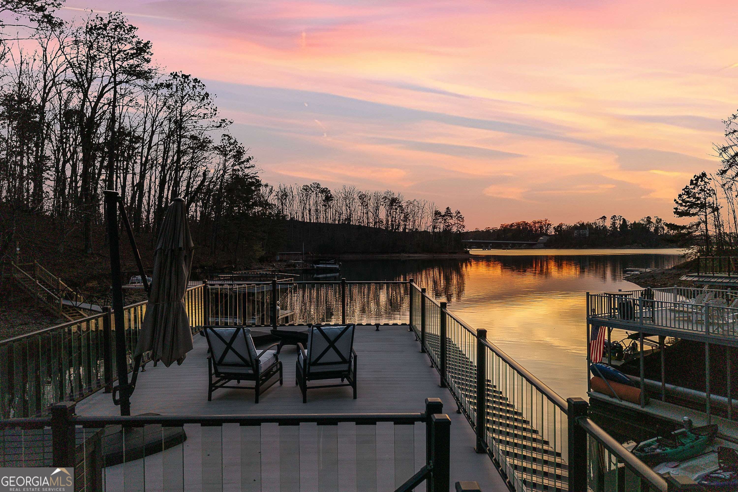 5457 Dogwood LN