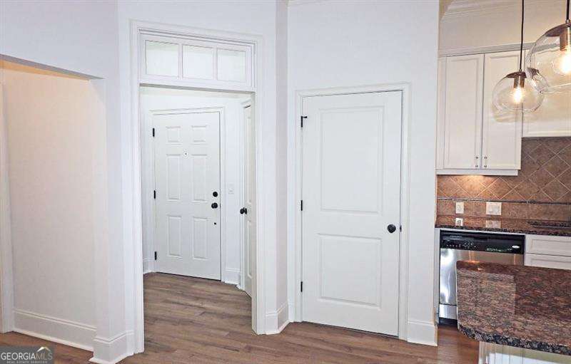 11 PERIMETER CTR E 1303