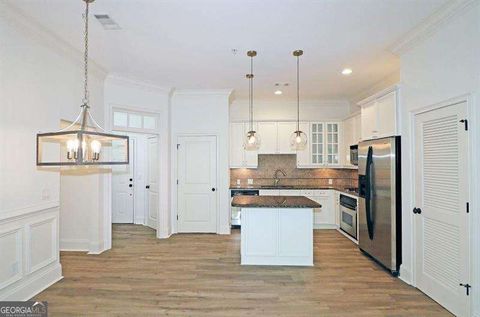 11 PERIMETER CTR E 1303 Dunwoody GA 30346