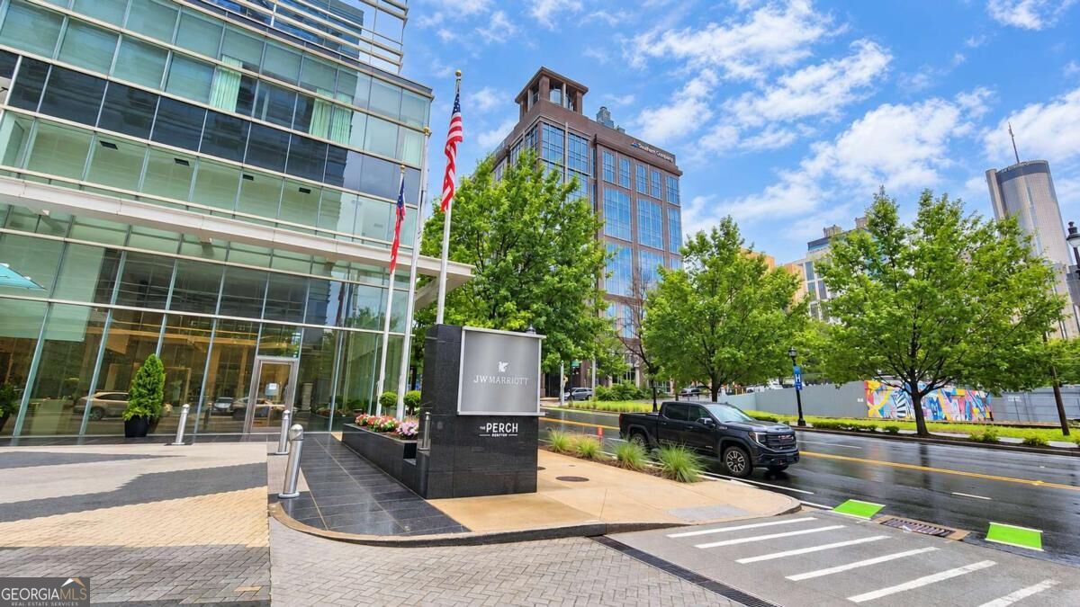 45 Ivan Allen Jr BLVD NW 2404