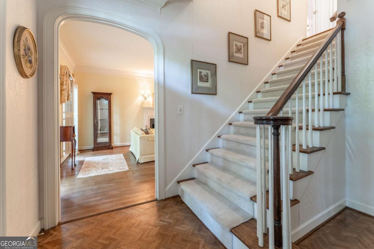 335 Cameron Ridge DR