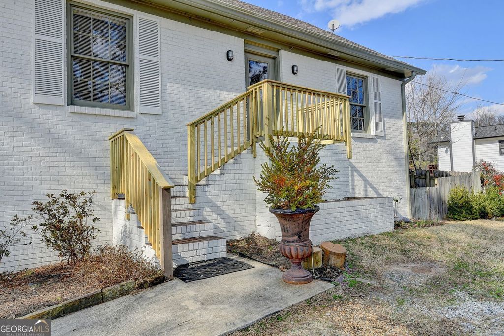 Photo of 356 Camp Perrin Road NE, Lawrenceville, GA 30043 (MLS # 10696251)
