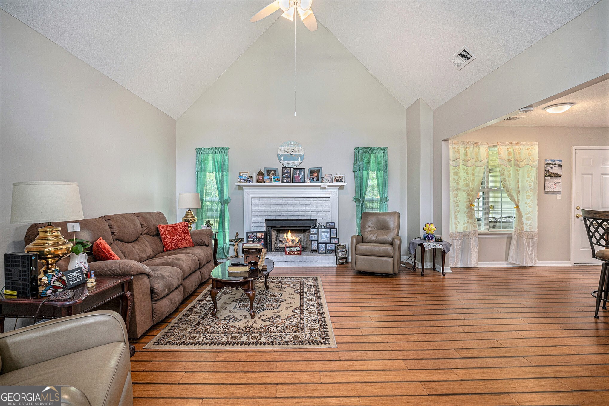 1907 S VAN WERT RD
