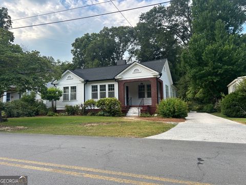 Photo of 418 E 8th Street SE, Rome, GA 30161 (MLS # 10574653)