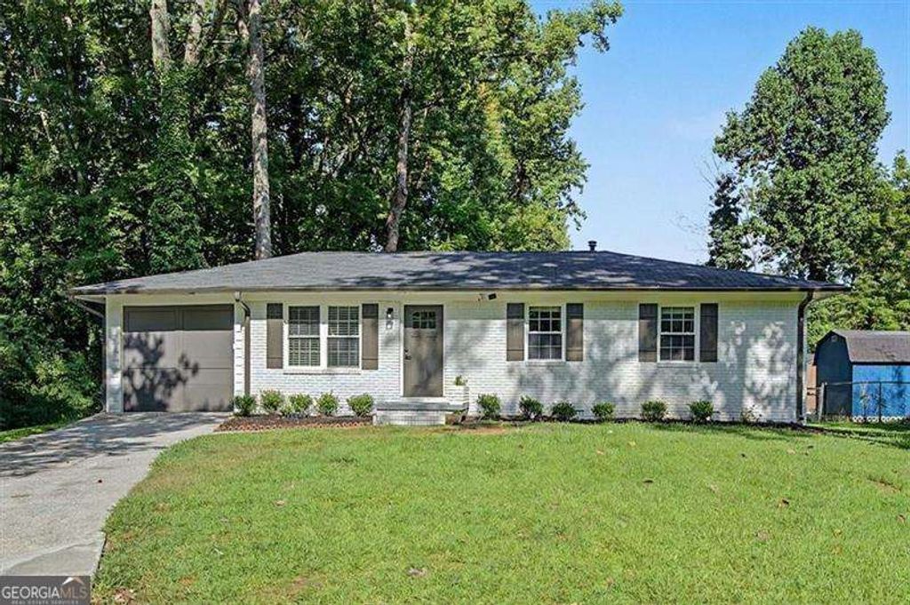 Photo of 832 Derbyshire Court, Norcross, GA 30071 (MLS # 10809578)