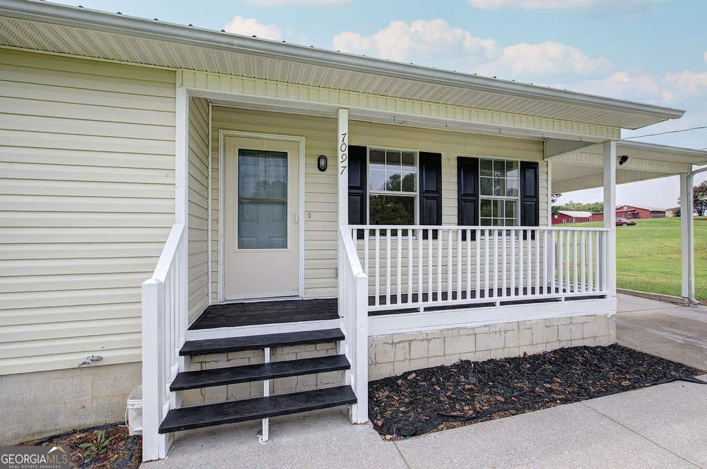 Photo of 7097 Fairmount Highway SE, Calhoun, GA 30701 (MLS # 10828163)