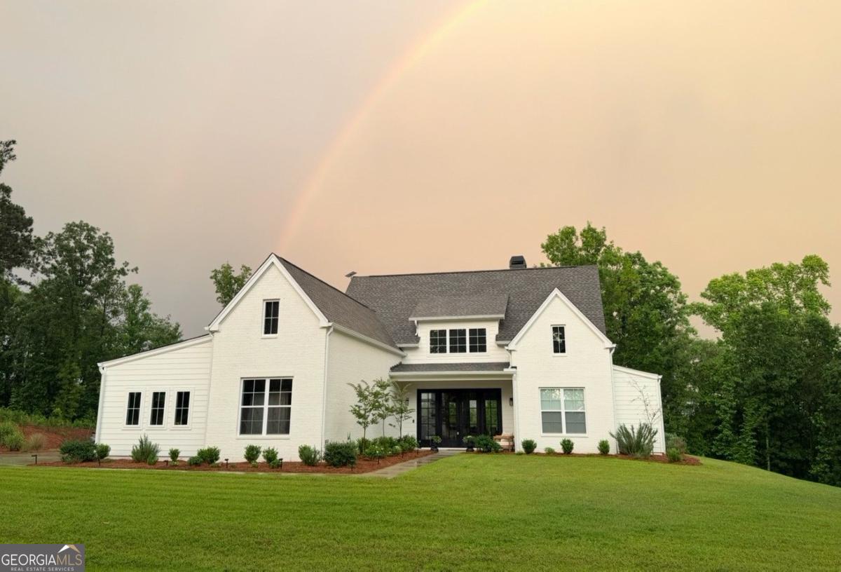 255 NE Chimney Rock TRL NE