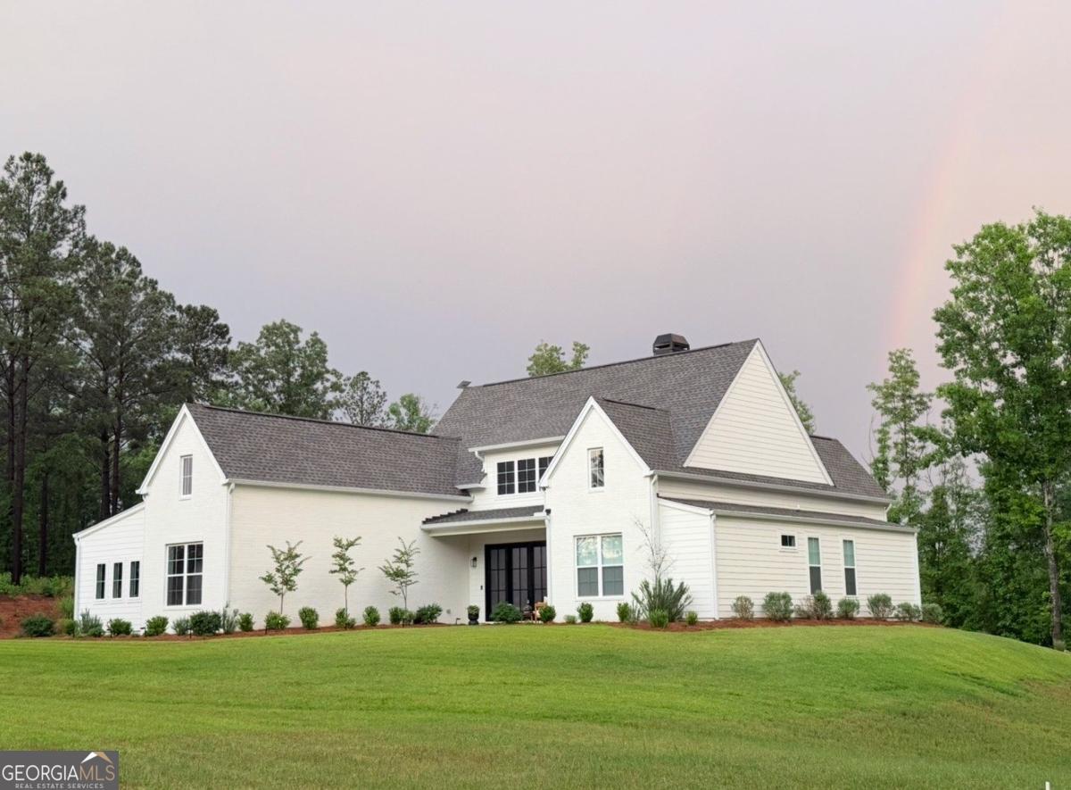 255 NE Chimney Rock TRL NE