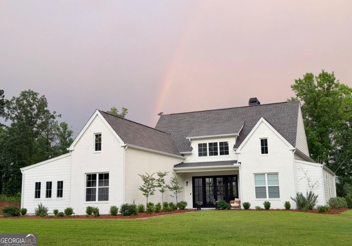 255 NE Chimney Rock TRL NE