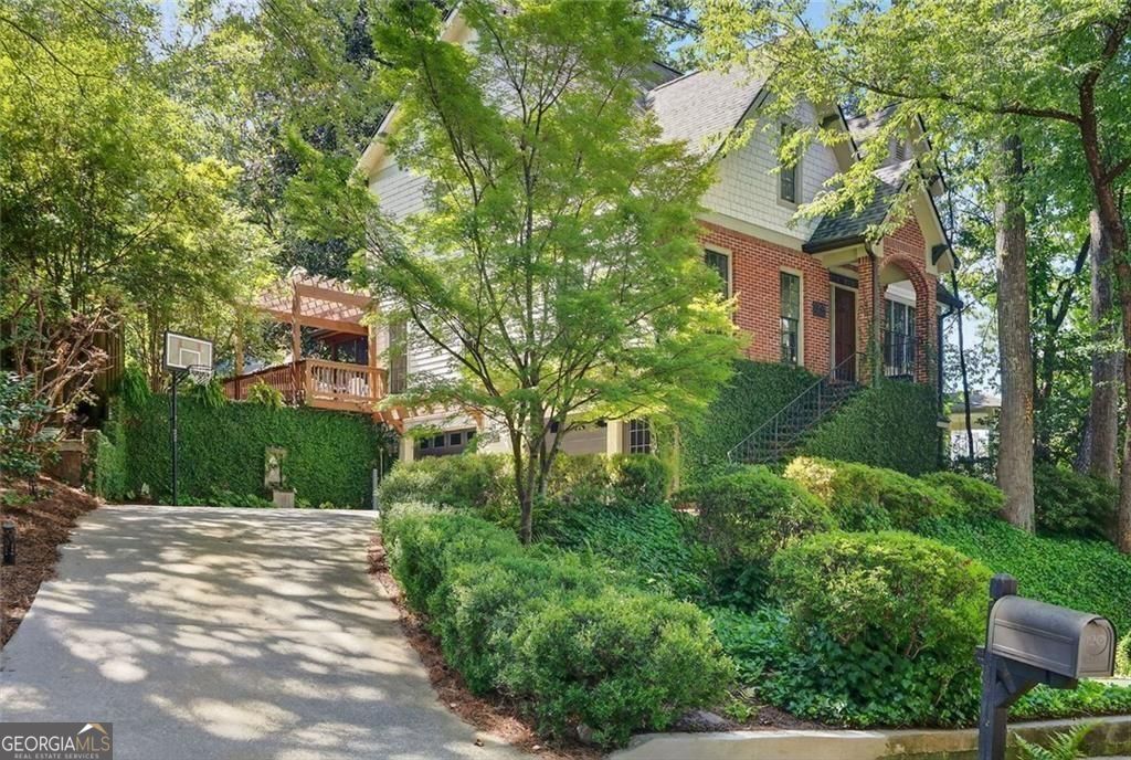 120 Coventry RD