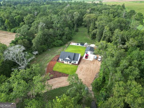 A home in Smithville