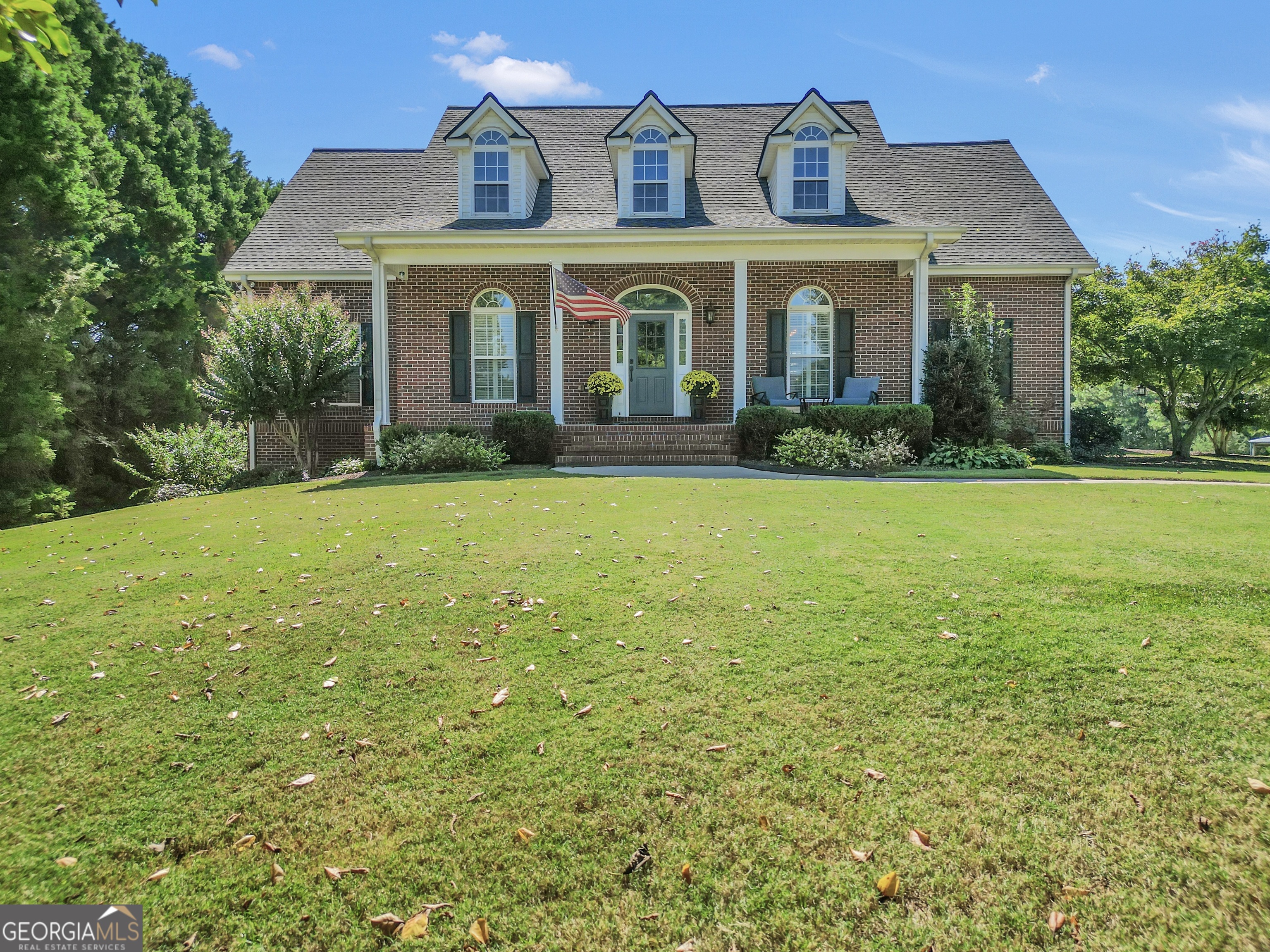 1964 E Lake RD