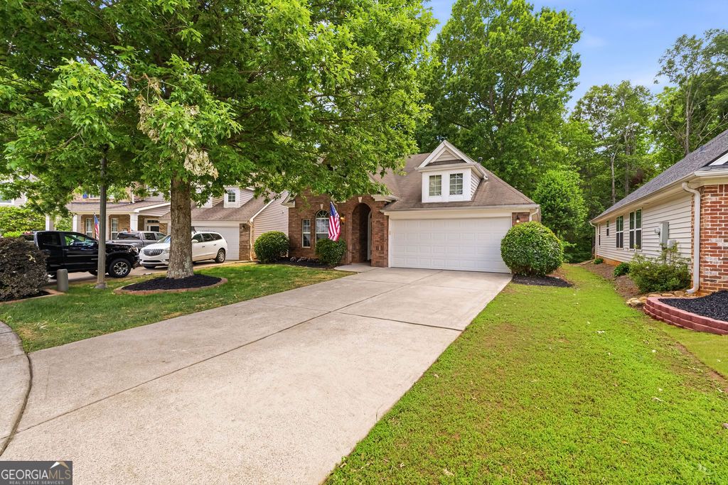 Photo of 34 Keystone Circle, Newnan, GA 30265 (MLS # 10766030)