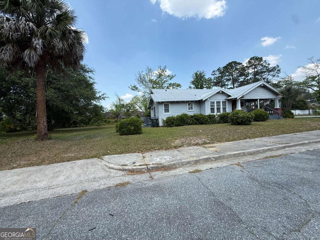 Photo of 713 Quaterman Street, Waycross, GA 31501 (MLS # 10739747)