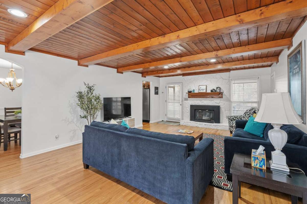 1581 Greers Chapel RD NW