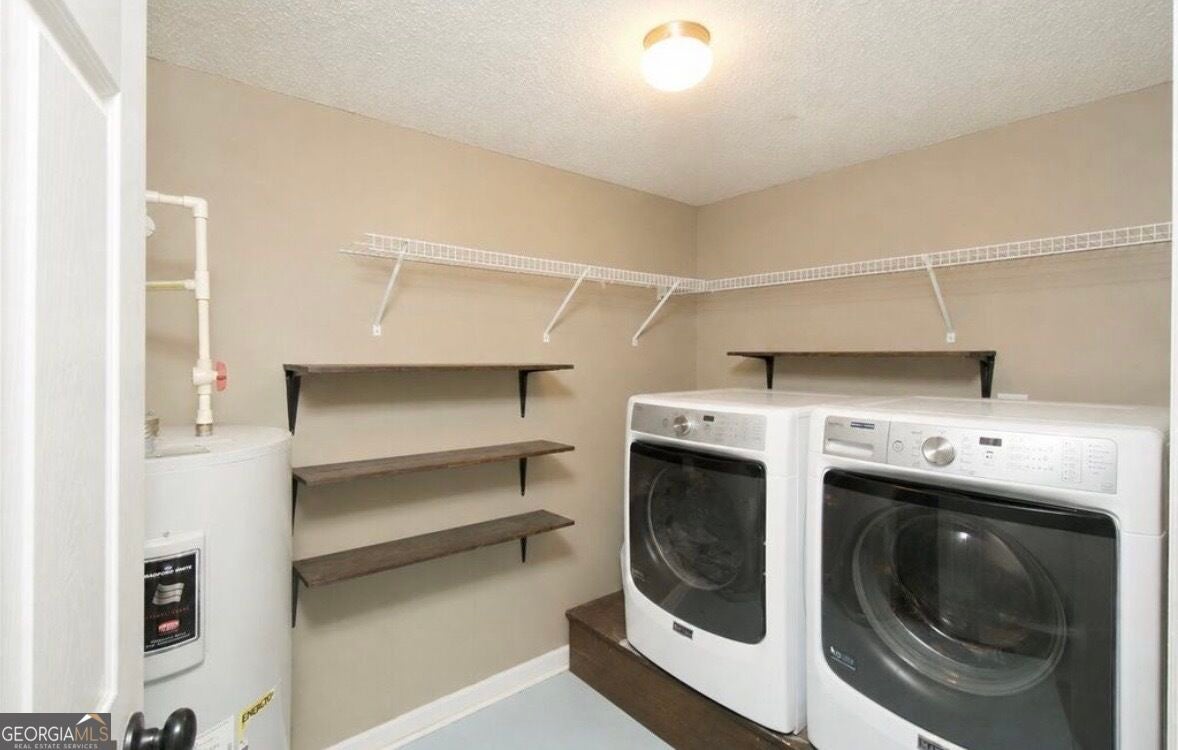 137 Stonebrooke DR