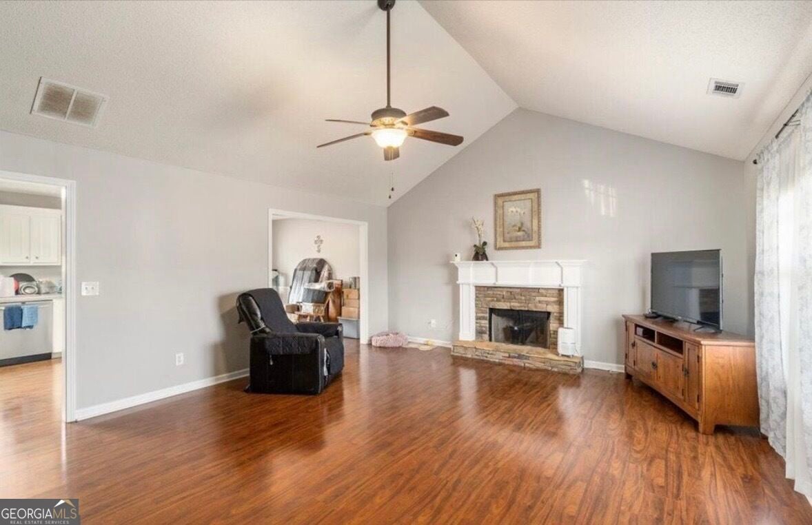 137 Stonebrooke DR