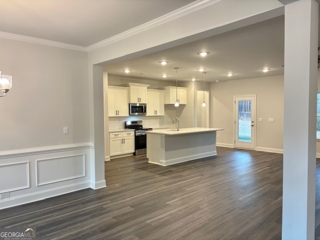 759 Eagle Heights DR