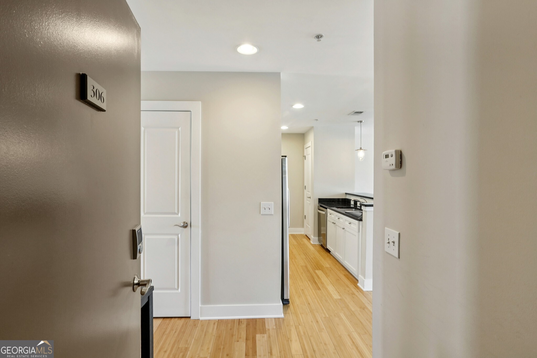 933 Garrett ST SE 306