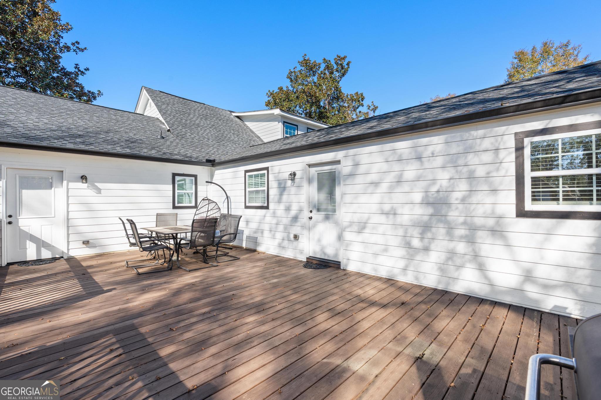 211 Cobb ST