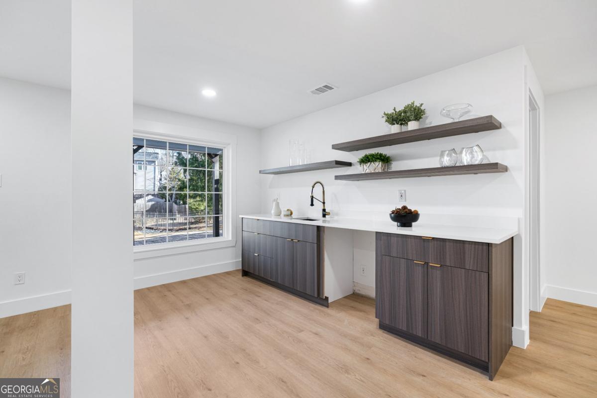 Devon Oaks - Residential