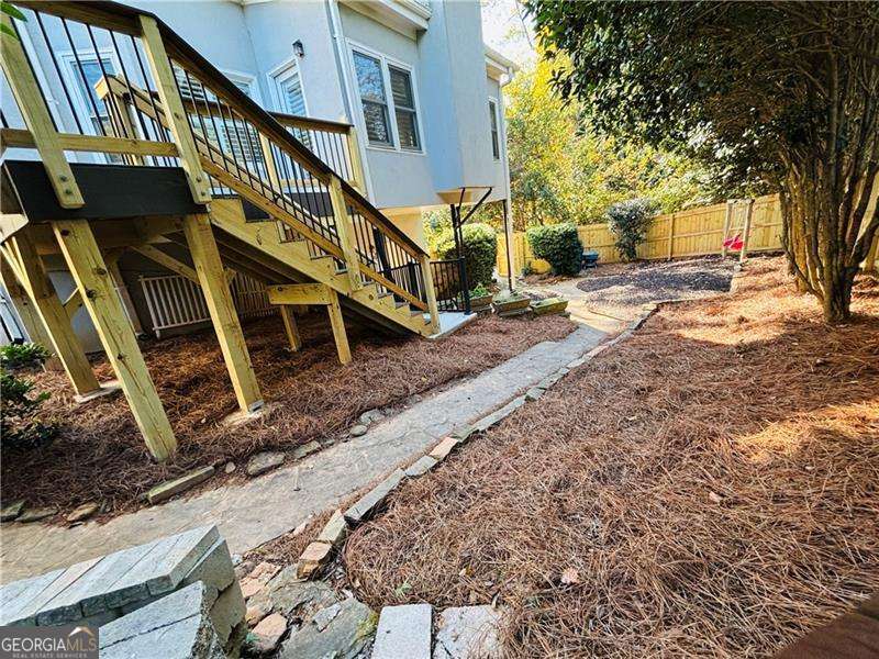 1320 Wildcliff PKWY NE