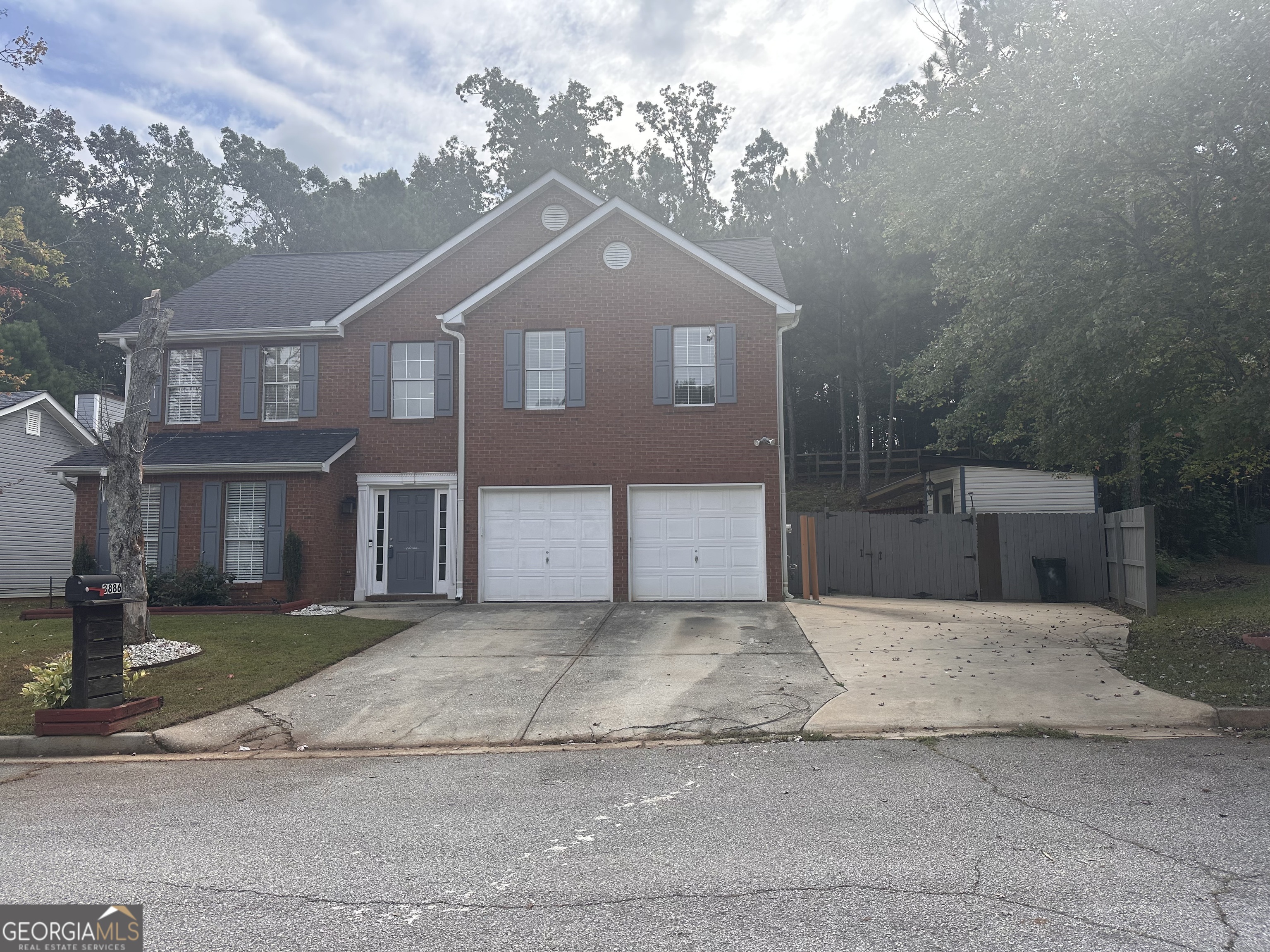 3886 Cedar Trace LN