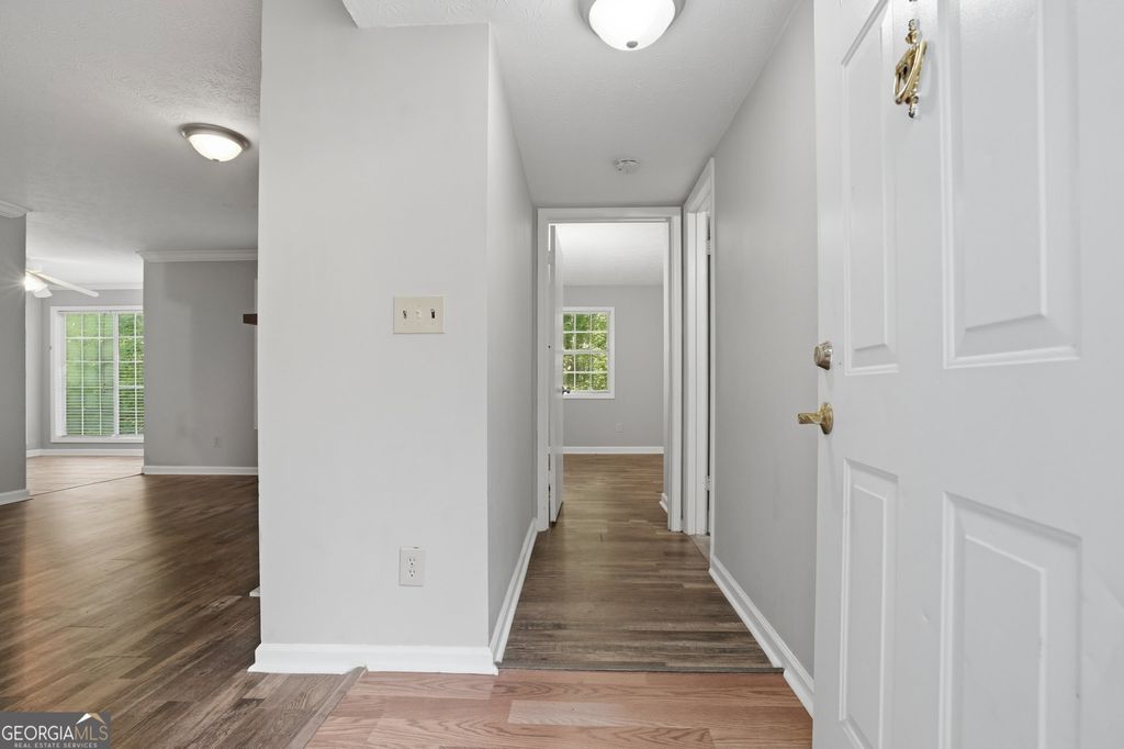 Photo of 704 Glenleaf Drive, Peachtree Corners, GA 30092 (MLS # 10762093)