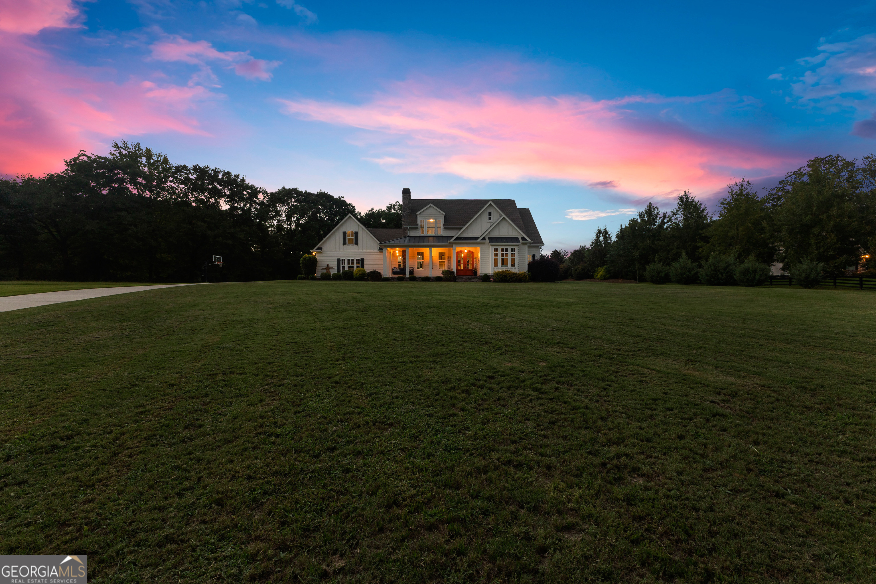 135 Woodbridge PL